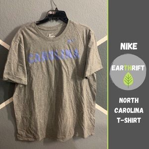 👕University of North Carolina Nike T-Shirt👕